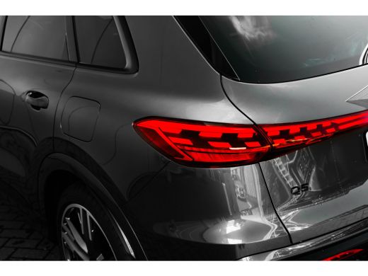 Audi Q5 S edition competition | Audi virtual cockpit | Hemelbekleding in zwart | Navigatie plus ActivLease financial lease