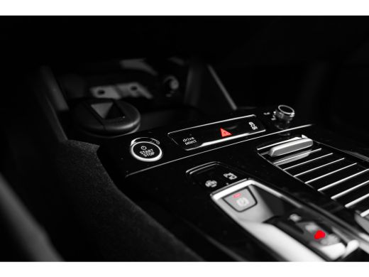 Audi Q6 e-tron S edition performance 100 kWh 306PK | Luchtvering | Panorama dak | B&O Audio | Head-up Display | ... ActivLease financial lease