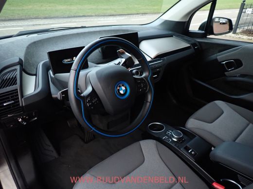 BMW i3 Executive Edition 120Ah 42kWh 93%SOH / CARPLAY / CCS / WARMTEPOMP / NAVI ActivLease financial lease