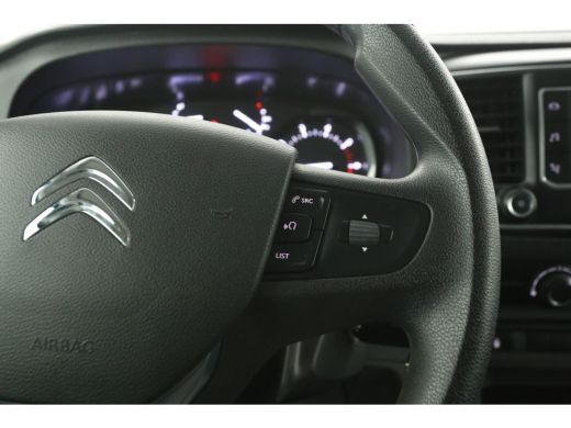 Citroën Jumpy 2.0 BlueHDI 145PK L3H1 | DC | 6 Zits |  Airco | Cruise | Trekhaak | Carplay | Navi ActivLease financial lease