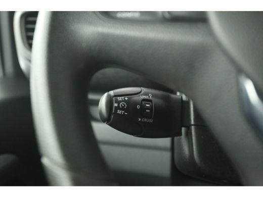 Citroën Jumpy 2.0 BlueHDI 145PK L3H1 | DC | 6 Zits |  Airco | Cruise | Trekhaak | Carplay | Navi ActivLease financial lease
