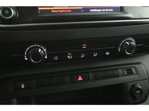 Citroën Jumpy 2.0 BlueHDI 145PK L3H1 | DC | 6 Zits |  Airco | Cruise | Trekhaak | Carplay | Navi ActivLease financial lease