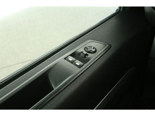 Citroën Jumpy 2.0 BlueHDI 145PK L3H1 | DC | 6 Zits |  Airco | Cruise | Trekhaak | Carplay | Navi ActivLease financial lease