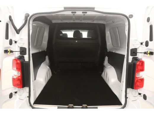 Citroën Jumpy 2.0 BlueHDI 145PK L3H1 | DC | 6 Zits |  Airco | Cruise | Trekhaak | Carplay | Navi ActivLease financial lease