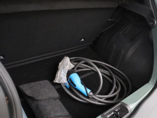 Dacia Spring Expression 27 kWh | Leder | Carplay | Camera | Navigatie | Airco | Bluetooth | Speedlimiter | Par... ActivLease financial lease