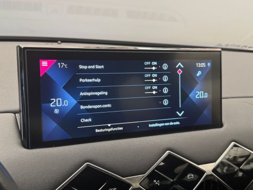 DS DS 3 Crossback 1.2 PureTech Business | Achterbank in delen neerklapbaar | Afwijkende dakkleur | Bestuu... ActivLease financial lease