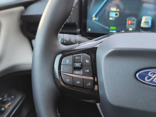 Ford Puma Gen-E 44 kWh 168pk | Adap. Cruise | Carplay | Camera | Winter Pack | BLIS | Airco (automatisch) | Apple... ActivLease financial lease