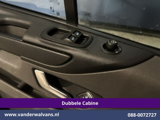 Ford Transit Custom 2.0 TDCI 130pk Automaat L2H1 Dubbele Cabine Euro6 Airco | 6-Zits | Navigatie | Cruisecontrol LED,... ActivLease financial lease