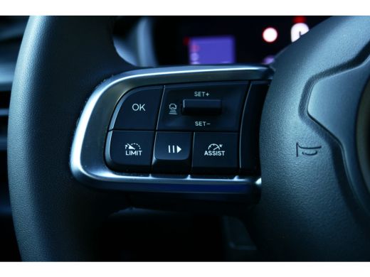 Jeep Avenger 1.2 100PK LONGITUDE / NAVI / LED / CLIMA / PDC / 16"LMV / STOELVERWARMING / BLUETOOTH / ADAPT. CR... ActivLease financial lease