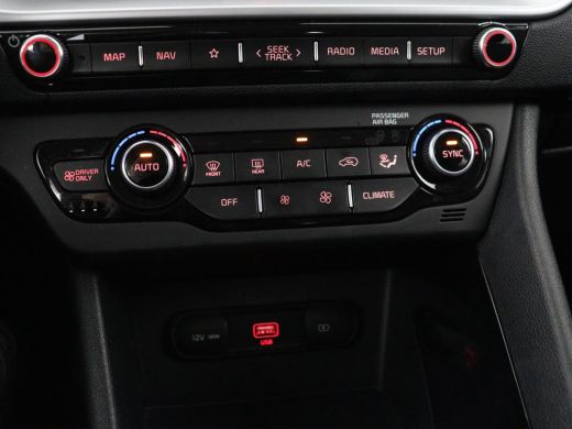 Kia Niro 1.6 GDi PHEV DynamicLine | Half leder | Adaptive cruise | Camera | Carplay | Navigatie | Climate ... ActivLease financial lease