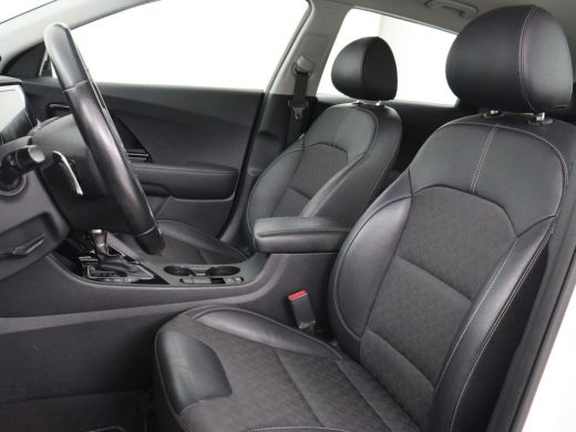 Kia Niro 1.6 GDi PHEV DynamicLine | Half leder | Adaptive cruise | Camera | Carplay | Navigatie | Climate ... ActivLease financial lease