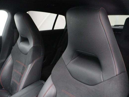 Mercedes-Benz CLA Shooting Brake 250e AMG | Adaptive cruise | Stoelverwarming | Carplay | Widescreen | Leder/Alcant... ActivLease financial lease