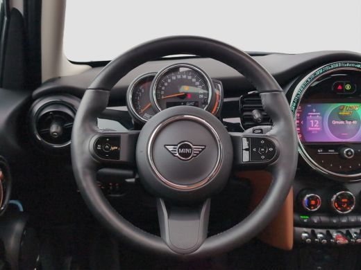 Mini 5-Deurs 1.5 Camden Edition | Panoramadak | Leder | Camera | Cruise Control | Airco (automatisch) | Apple ... ActivLease financial lease