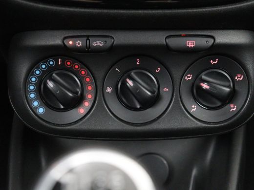 Opel Corsa 1.4 Black Edition | 1e eigenaar | Trekhaak | Carplay | Airco | Cruise control | Parkeerhulp | Nav... ActivLease financial lease