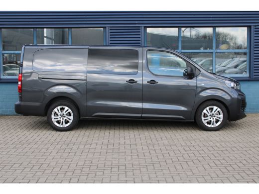 Opel Vivaro 145PK DUBBELE CABINE 2X SCHUIFDEUR | CAMERA | TREKHAAK | 17" LM-VELGEN | STUUR + STOELVERWARMING! ActivLease financial lease