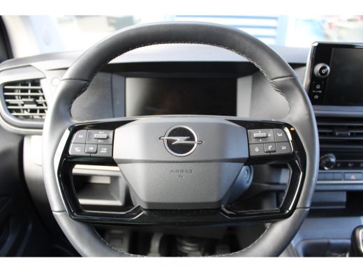 Opel Vivaro 145PK DUBBELE CABINE 2X SCHUIFDEUR | CAMERA | TREKHAAK | 17" LM-VELGEN | STUUR + STOELVERWARMING! ActivLease financial lease