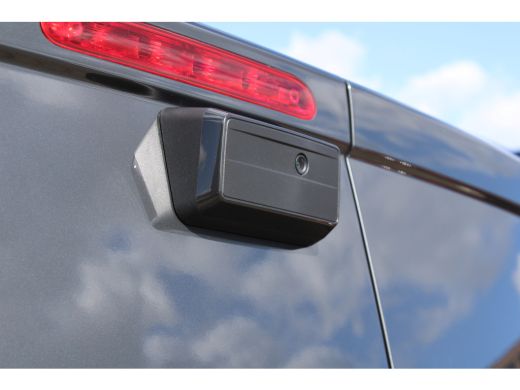 Opel Vivaro 145PK DUBBELE CABINE 2X SCHUIFDEUR | CAMERA | TREKHAAK | 17" LM-VELGEN | STUUR + STOELVERWARMING! ActivLease financial lease