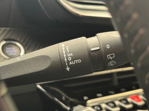 Peugeot 2008 1.2 PureTech Allure Pack Digitaal Dashboard | Camera | Carplay | Parkeersensoren | Carplay | Clim... ActivLease financial lease