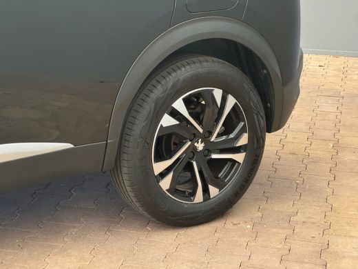 Peugeot 2008 1.2 PureTech Allure Pack Digitaal Dashboard | Camera | Carplay | Parkeersensoren | Carplay | Clim... ActivLease financial lease