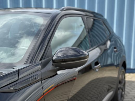 Peugeot 2008 Hybrid 136pk GT 360 camera | Keyless entry | Adeptieve cruise control | Dode hoek detectie | Led ... ActivLease financial lease