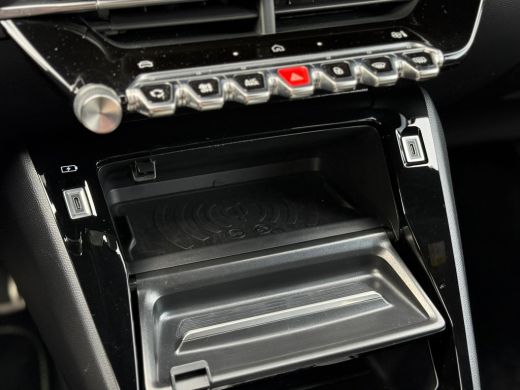 Peugeot 2008 Hybrid 136pk GT 360 camera | Keyless entry | Adeptieve cruise control | Dode hoek detectie | Led ... ActivLease financial lease