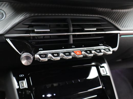 Peugeot 208 Hybrid 100 e-DCS6 GT | Achterbank in delen neerklapbaar | Achterruitverwarming | Achteruitrijcamera ActivLease financial lease