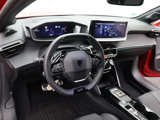 Peugeot 208 Hybrid 100 e-DCS6 GT | Achterbank in delen neerklapbaar | Achterruitverwarming | Achteruitrijcamera ActivLease financial lease