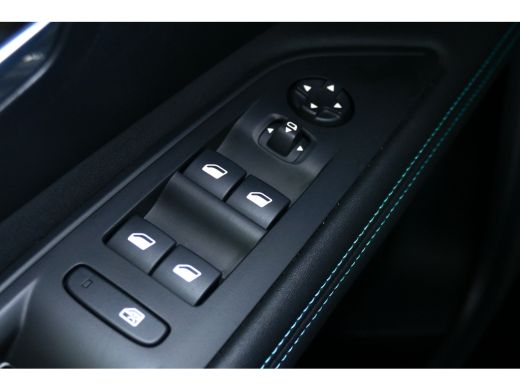 Peugeot 3008 1.6 plug-in Hybrid 180 Allure Camera | 19" Lichtmetaal | Digitaal Dashboard | Carplay | Parkeerse... ActivLease financial lease