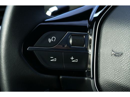 Peugeot 3008 1.6 plug-in Hybrid 180 Allure Camera | 19" Lichtmetaal | Digitaal Dashboard | Carplay | Parkeerse... ActivLease financial lease