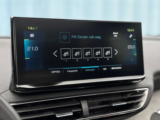 Peugeot 3008 Hybrid 225 GT Automaat | Schuif, kanteldak | Adeptieve cruise control | Standkachel | Parkeersens... ActivLease financial lease