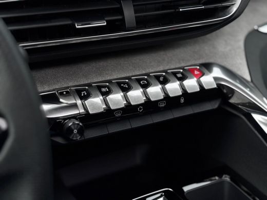 Peugeot 3008 Hybrid 225 GT Automaat | Schuif, kanteldak | Adeptieve cruise control | Standkachel | Parkeersens... ActivLease financial lease