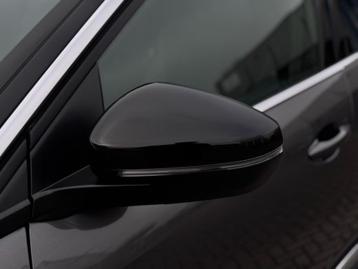 Peugeot 3008 Hybrid 225 GT Automaat | Schuif, kanteldak | Adeptieve cruise control | Standkachel | Parkeersens... ActivLease financial lease