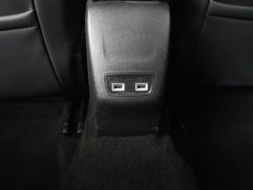 Peugeot e-2008 EV Allure 50 kWh | SOH 91% | 3 Fase | Half leder | Carplay | Camera | Full LED | Navigatie | Clim... ActivLease financial lease