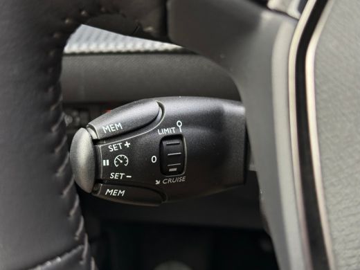 Peugeot e-208 EV Active 50 kWh Cruise control | Airco | Keyless start | Apple Carplay/ Android auto ActivLease financial lease
