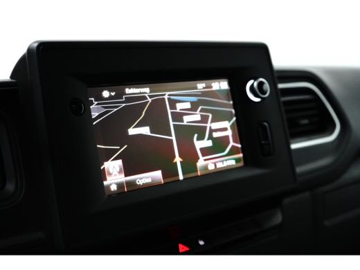 Renault Master T35 2.3 dCi 150 L2H2 AUTOMAAT | Achteruitrijcamera | Cruise control | Navigatiesysteem full map ActivLease financial lease