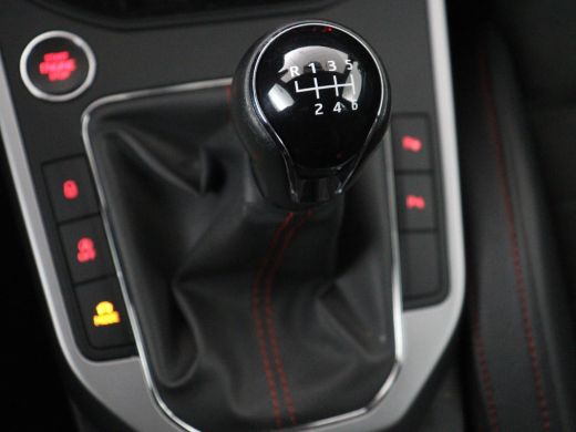 Seat Arona 1.0 TSI FR Intens Plus | Stoelverwarming | Leder/Alcantara | Adaptive cruise | Camera | Virtual C... ActivLease financial lease