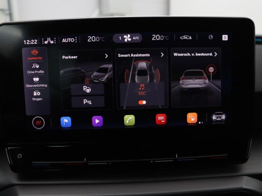 Seat Leon 1.5 eTSI FR Launch Edition | Stoelverwarming | Adaptive cruise | Carplay | Camera | Beats Pack | ... ActivLease financial lease