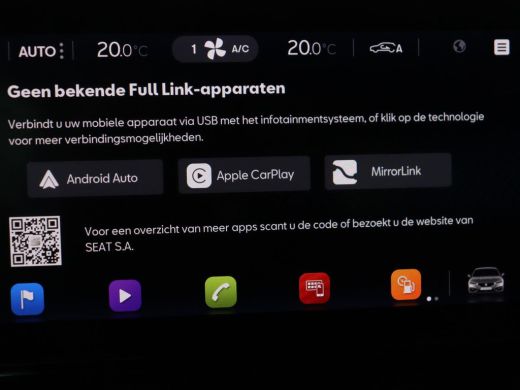 Seat Leon 1.5 eTSI FR Launch Edition | Stoelverwarming | Adaptive cruise | Carplay | Camera | Beats Pack | ... ActivLease financial lease