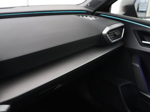 Seat Leon 1.5 eTSI FR Launch Edition | Stoelverwarming | Adaptive cruise | Carplay | Camera | Beats Pack | ... ActivLease financial lease