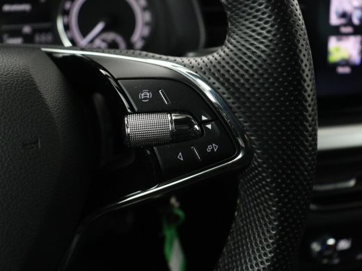 Skoda Kamiq 1.0 TSI Sport | Trekhaak | Sportstoelen | Carplay | Climate control | Parkeerhulp | Cruise contro... ActivLease financial lease