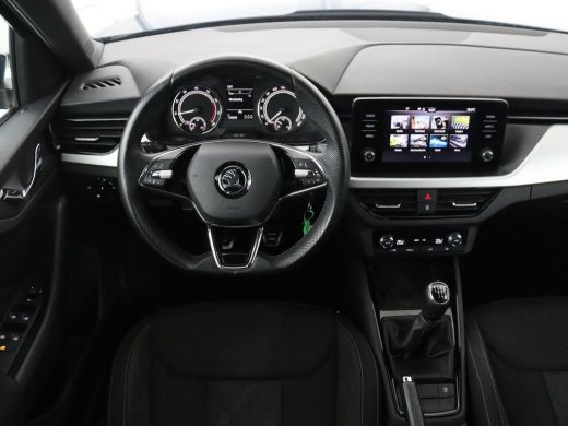 Skoda Kamiq 1.0 TSI Sport | Trekhaak | Sportstoelen | Carplay | Climate control | Parkeerhulp | Cruise contro... ActivLease financial lease