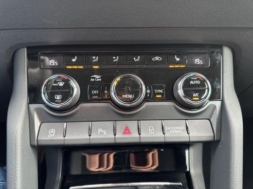 Skoda Karoq 1.5 TSI ACT 150pk | Led | Navi | A-Camera | Winter Pakket | Automaat | ActivLease financial lease