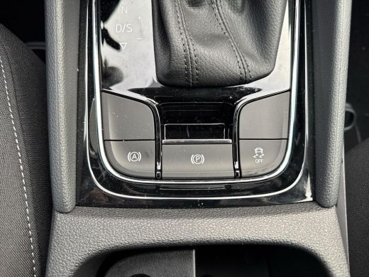 Skoda Karoq 1.5 TSI ACT 150pk | Led | Navi | A-Camera | Winter Pakket | Automaat | ActivLease financial lease