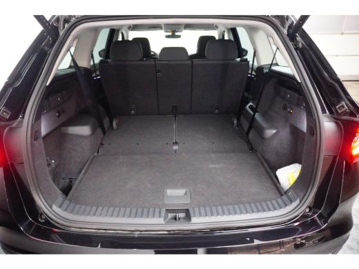 Skoda Kodiaq 1.5 TSI 150 pk 7-DSG. 7 Pers. | Wegklapbare Trekhaak | Geheugen stoel | Achteruitrijcamera | ActivLease financial lease