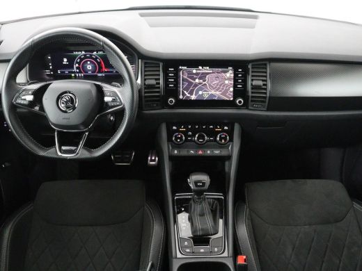Skoda Kodiaq 1.5 TSI Sportline | Panoramadak | Stoelverwarming | Leder/Alcantara | Camera | Carplay | Sfeerver... ActivLease financial lease