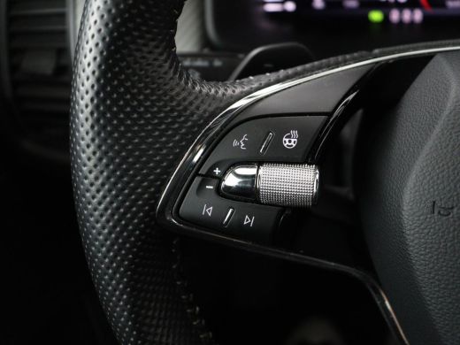 Skoda Kodiaq 1.5 TSI Sportline | Panoramadak | Stoelverwarming | Leder/Alcantara | Camera | Carplay | Sfeerver... ActivLease financial lease