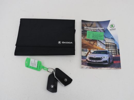 Skoda Octavia 1.4 TSI iV PHEV Sportline | Head-Up | Adaptive Cruise | Carplay | Stoelverwarming | Side Assist |... ActivLease financial lease