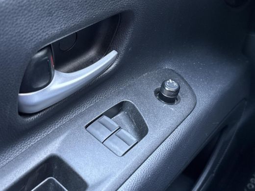 Toyota Aygo 1.0 VVT-i MT Play **ADAPTIEF CRUISE CONTROL/ PARKEERCAMERA/ AIRCO** ActivLease financial lease