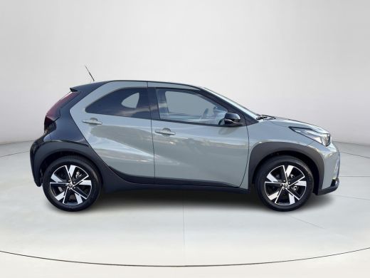 Toyota Aygo Hybrid 115 pulse **NIEUWE AUTO/ HYBRIDE/ DIRECT LEVERBAAR** ActivLease financial lease
