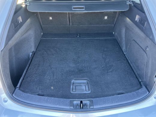 Toyota Corolla Touring Sports 2.0 Hybrid GR-Sport | Carplay | Stoelverwarming | Sportstoelen | Inparkeerhulp | ActivLease financial lease